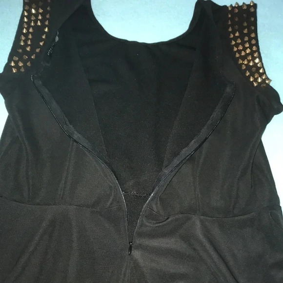 Spike blouse by RESERVED black peplum blouse size M - Picture 4 of 10